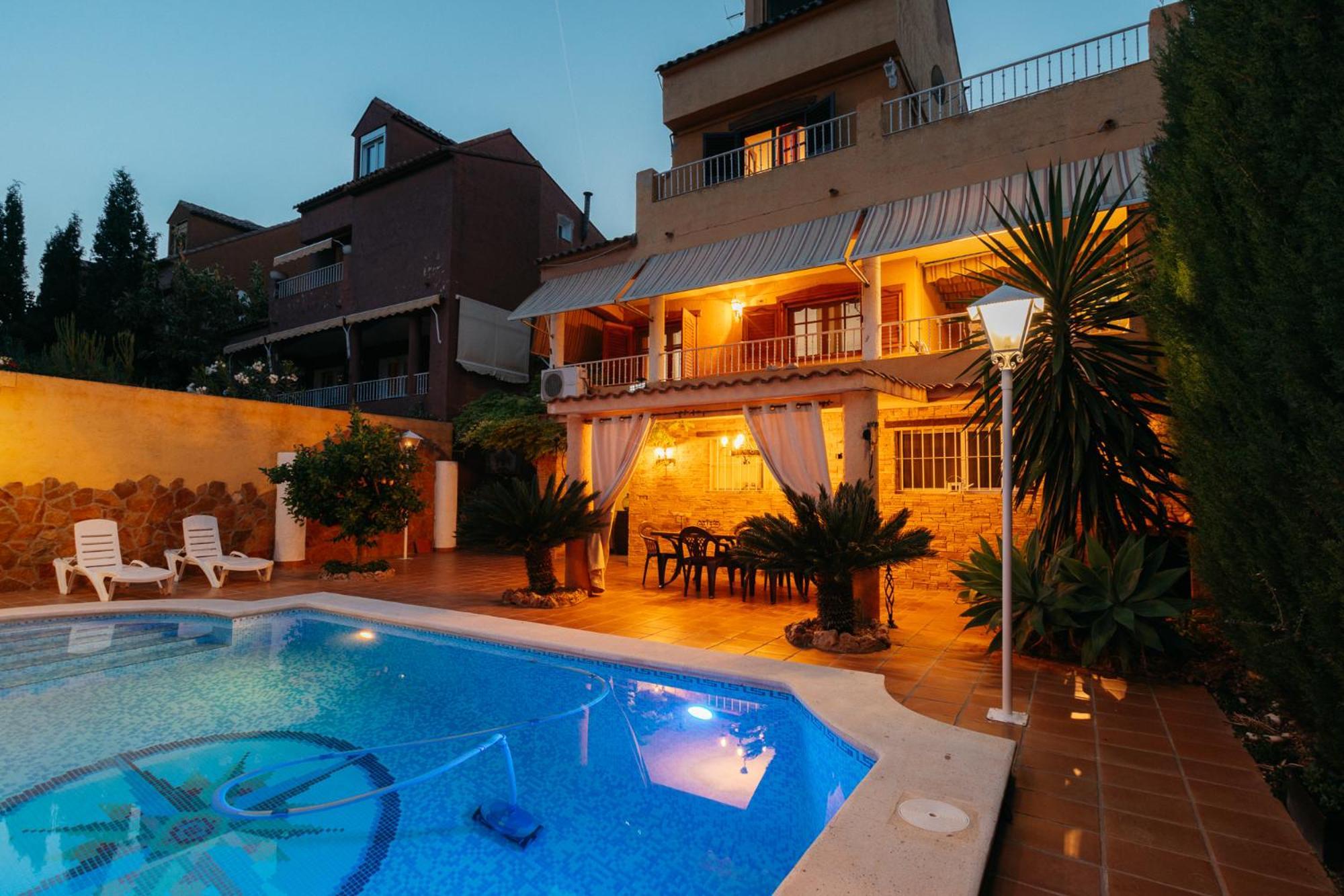 Chalet, Villa Rodeada De Naturaleza Piscina A Doce Klm De Valencia Y 7 Del Aeropuerto 외부 사진